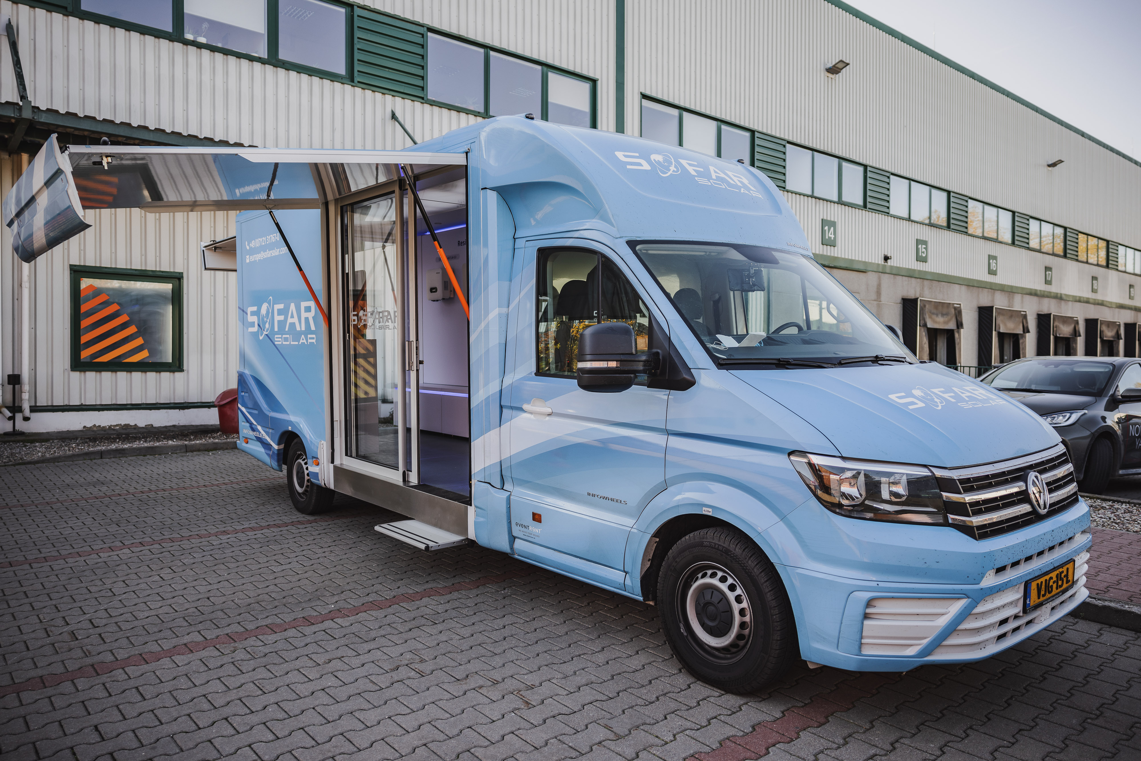 1672466542379045575.jpg STA_3066.jpg